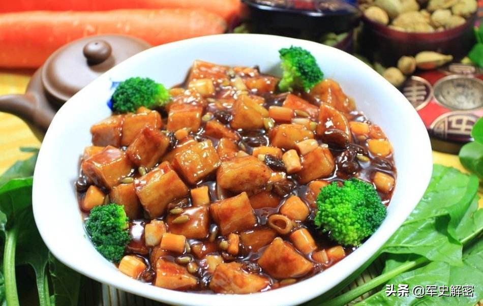 红楼梦中的美食菜谱视频,不得不提的红楼梦美食