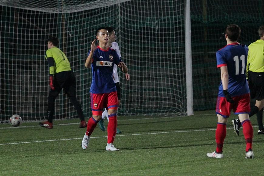 17岁中非混血小将,中越混血新星有多强