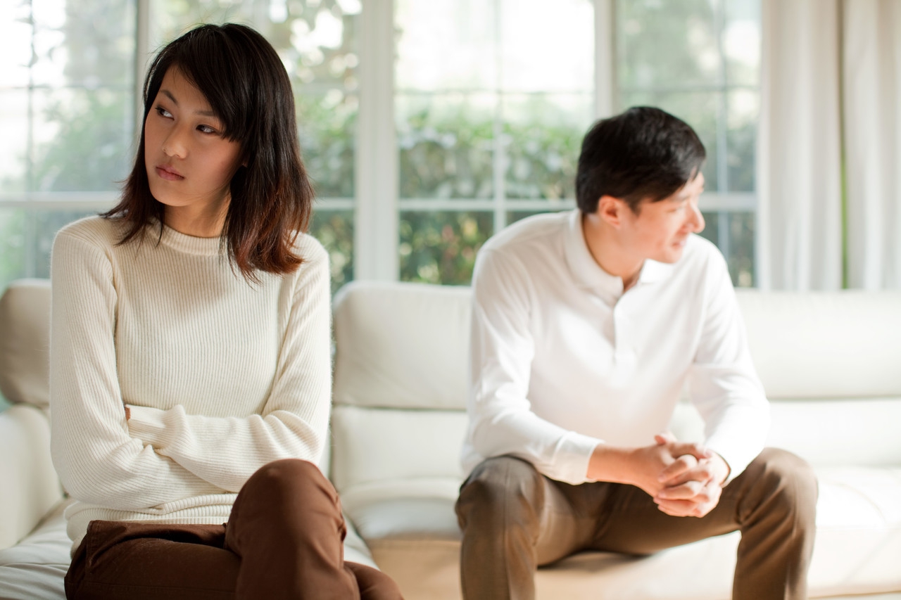 化解夫妻冷战的句子,夫妻之间冷战谈到离婚怎么解决