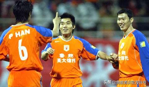 郑智的球技,2005亚冠鲁能横滨水手郑智进球