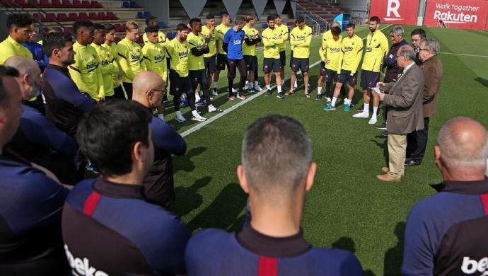 巴萨老帅承受了太多，两个月的度日如年，看了经过你才能感同身受