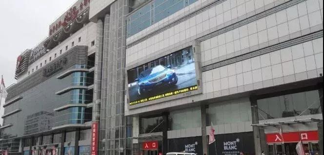 我报记者乔装顾客“突袭”新世纪商场！服务员这波应对没谁了~