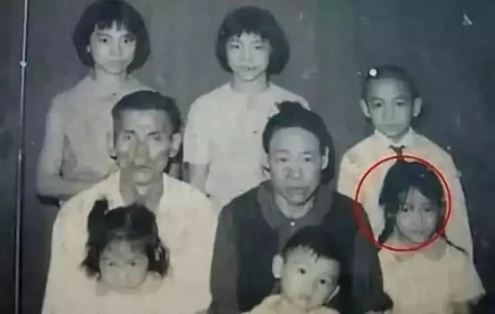 那些曾为我们带来欢乐的女打星们：如流星闪过