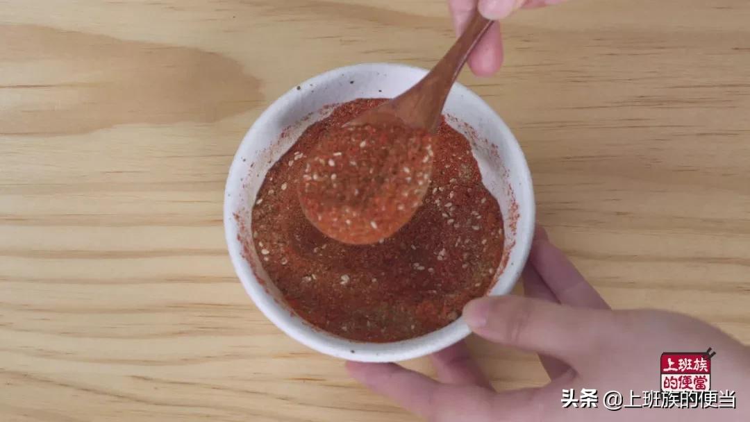 天气冷了在家自己做烤肉真香,在家吃烤肉怎么做烧烤料