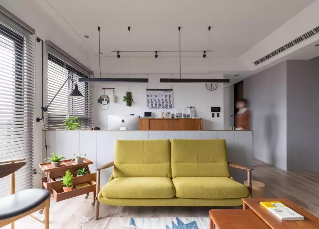 房子装修花再多钱，客厅还是沙发+茶几+电视柜，这样装修好看实用