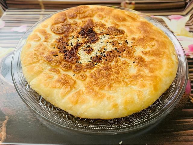 烙饼怎么做又软又劲道层多,家常烙饼怎么做好吃又松软酥脆