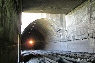 火车过隧道手机没信号怎么办,为什么火车进隧道会屏蔽信号