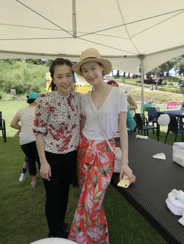 梁洛施真的很瘦,梁洛施骨感身材