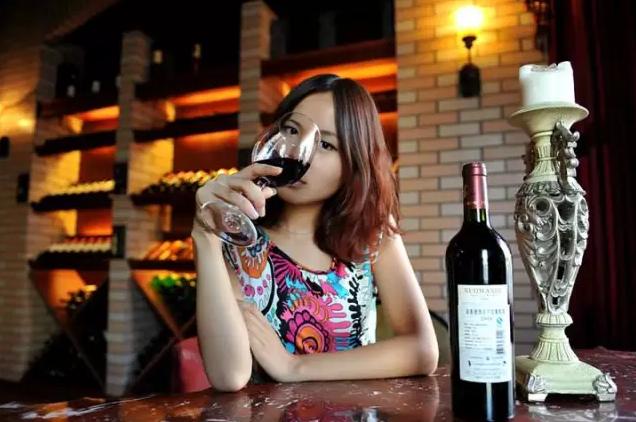 女人就像品红酒,女人如红酒文章
