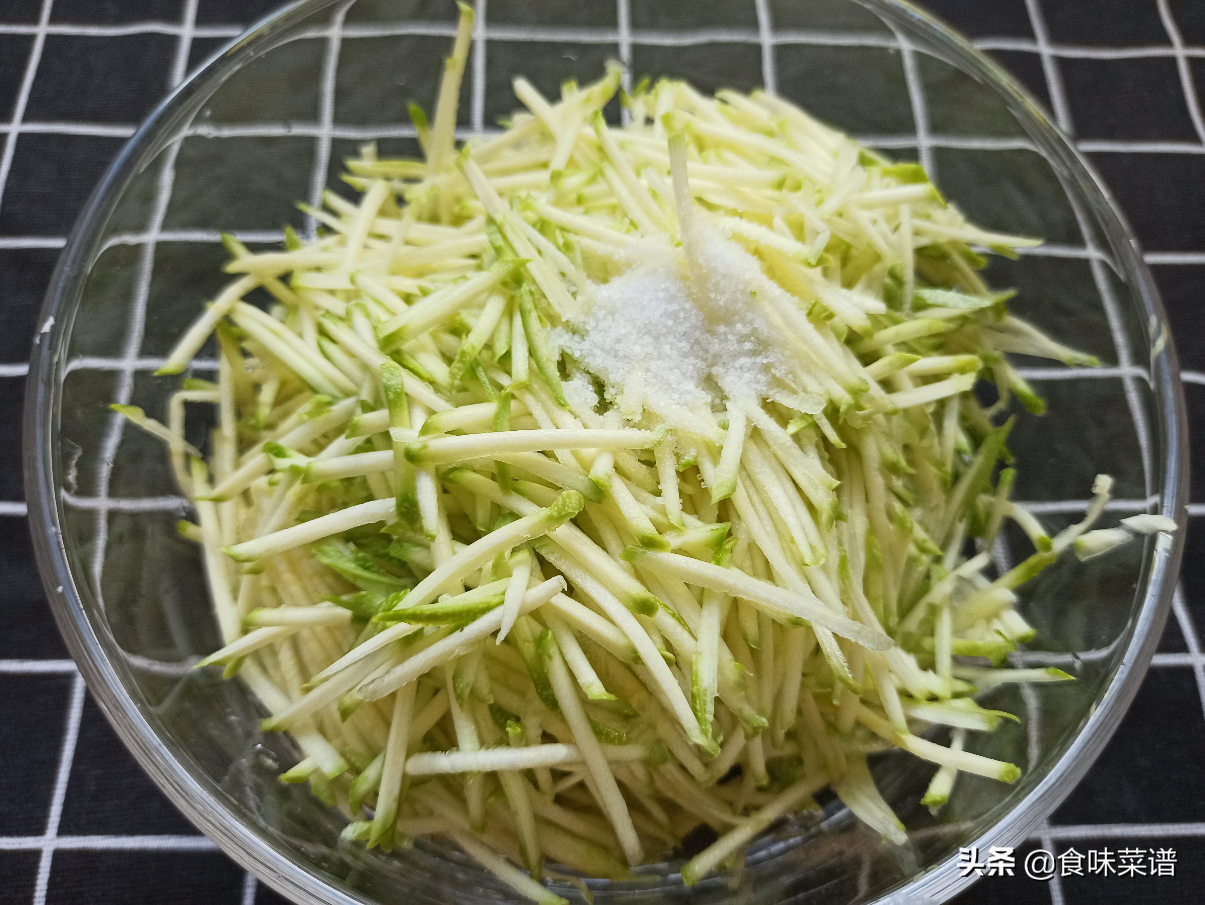 年三十晚上吃什么馅饺子好吃,入伏最适合吃的猪肉饺子馅推荐