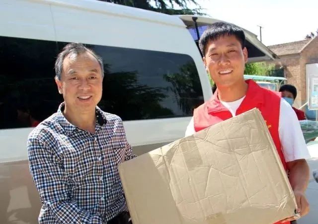 六一献爱心活动报道,庆六一公益行动