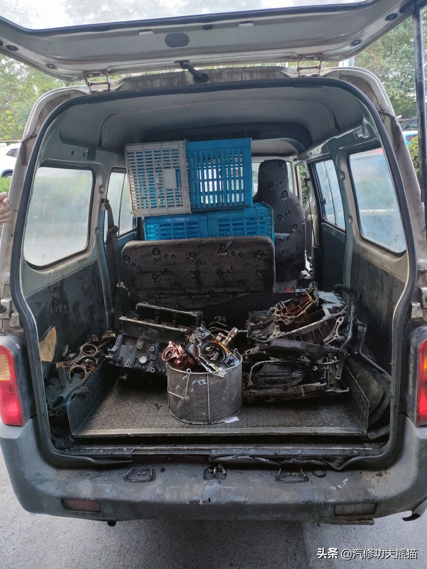 2003年老奥迪a6,2012年奥迪a6经典