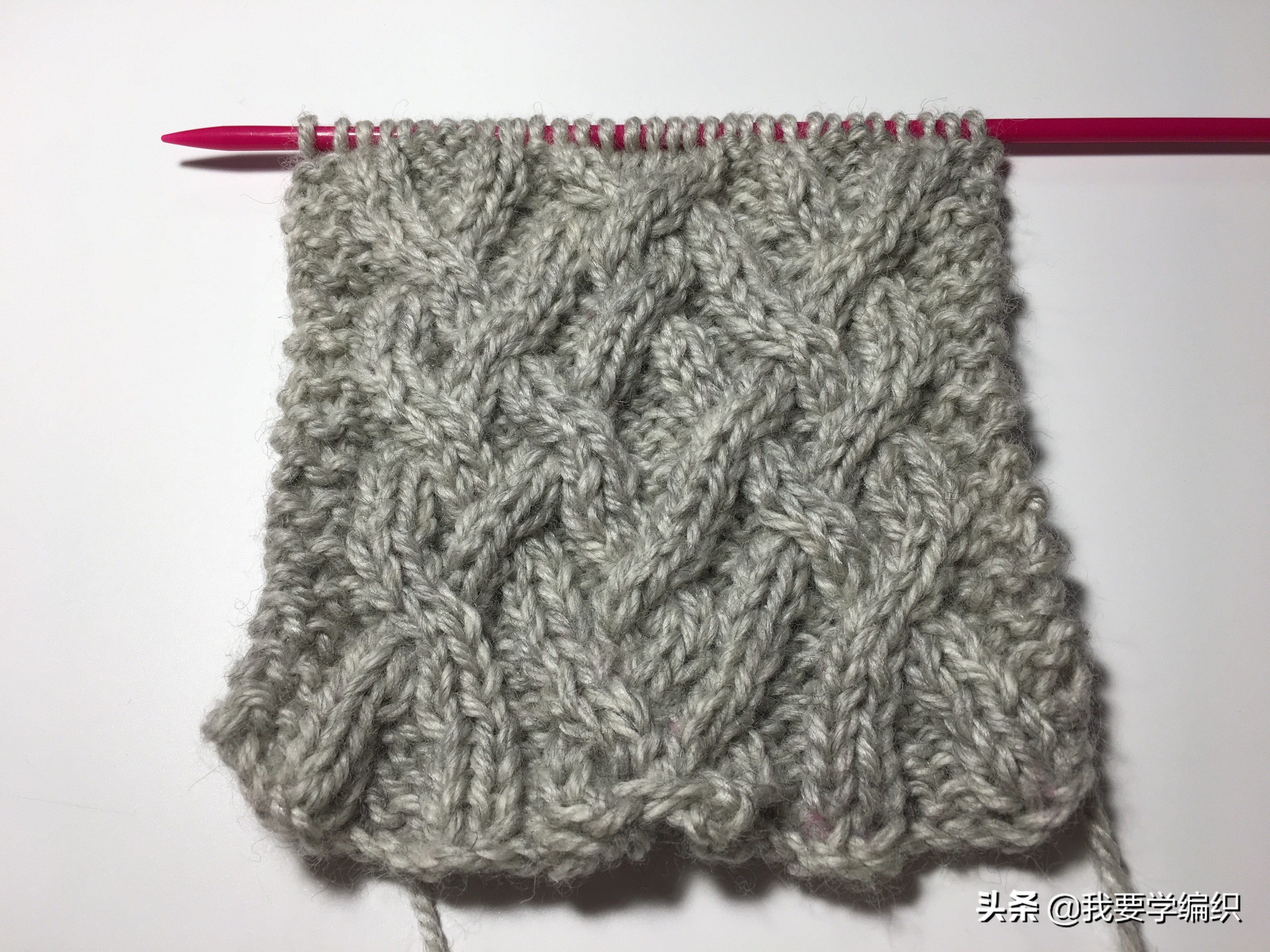 双扭麻花围巾教程,经典麻花围巾教程