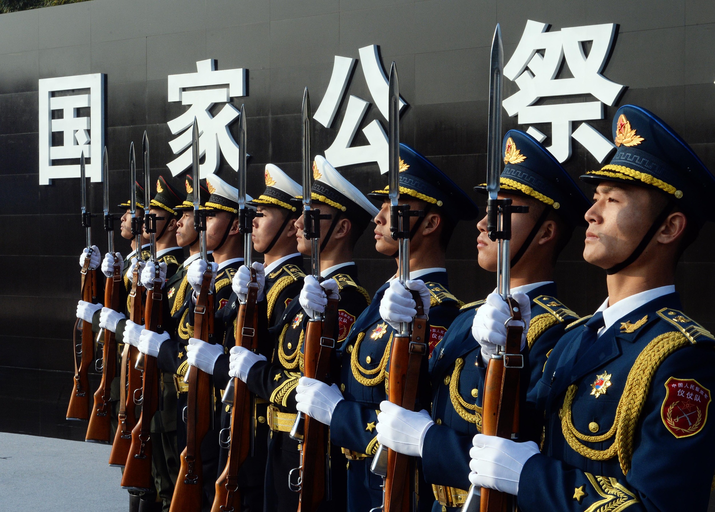 球迷骂东北人被拘,球迷退场骂北京国安名场面