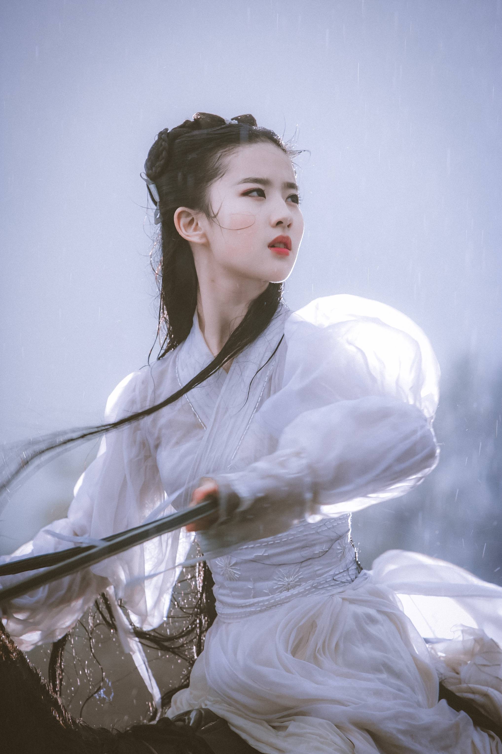 刘亦菲为什么改名,刘亦菲个人简介扒一扒