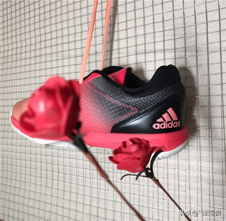 中羽飞云零狼手感,中羽在线飞云零狼球拍