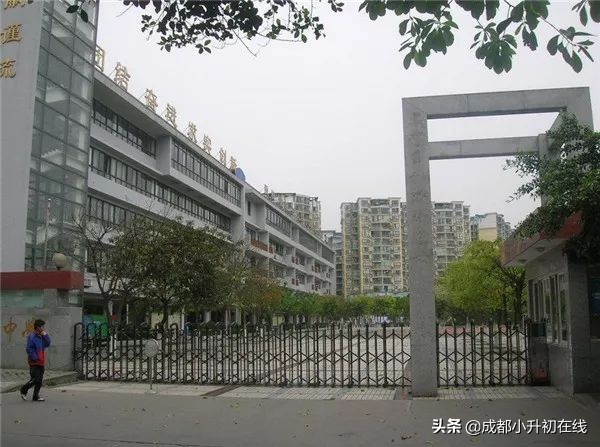 高新区初中学校巡礼，高新区的家长关注了