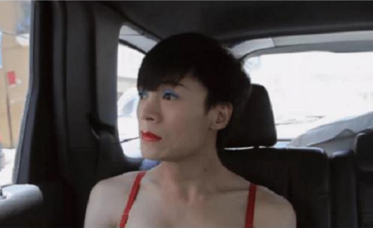 变性人“李二毛”：曾是夜场小王子，为爱情变“女人”却惨遭抛弃