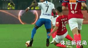 中超裁判误判频出国安,中超裁判判点球霸气瞬间