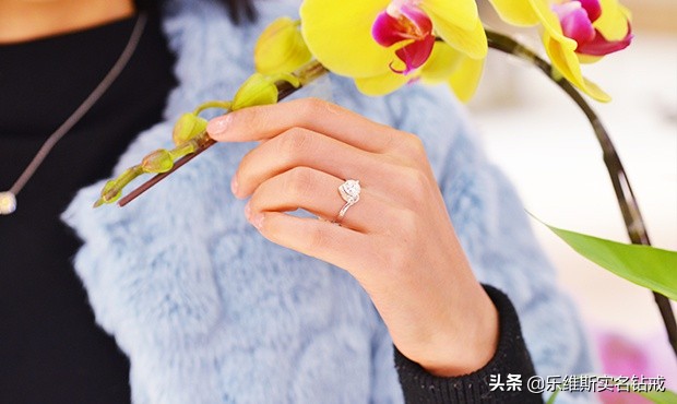 戒指尺寸小了如何扩大,戒指尺寸小了自己怎么调大