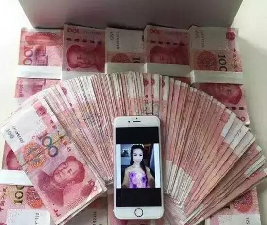 千万不要在朋友圈炫富自己过得好,别羡慕朋友圈里经常炫富的人