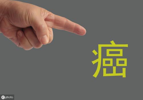 查出来肺癌晚期还能活多久,肺癌晚期不吃饭了还能活多久