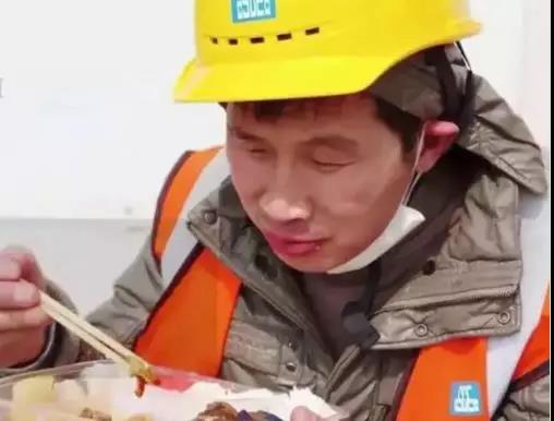 疫情面前，如果你熬不下去了，请看看他们…...