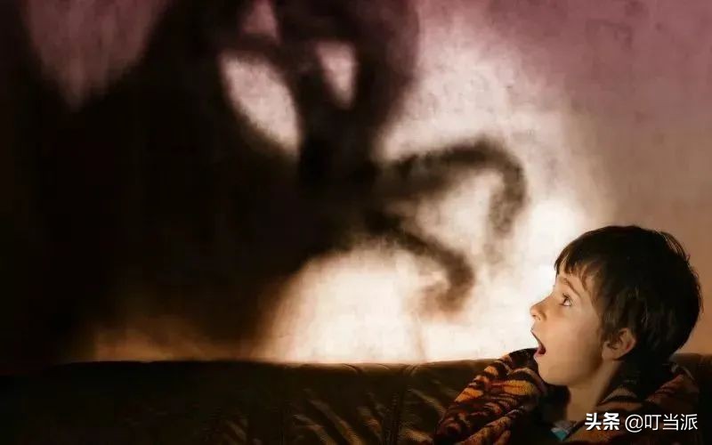 11岁小孩恐惧怕鬼心理怎么消,孩子怕鬼怎么办怎么能消除恐惧