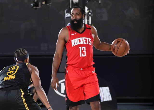 3850万真白给，15中4还有7个失误，正负值-14