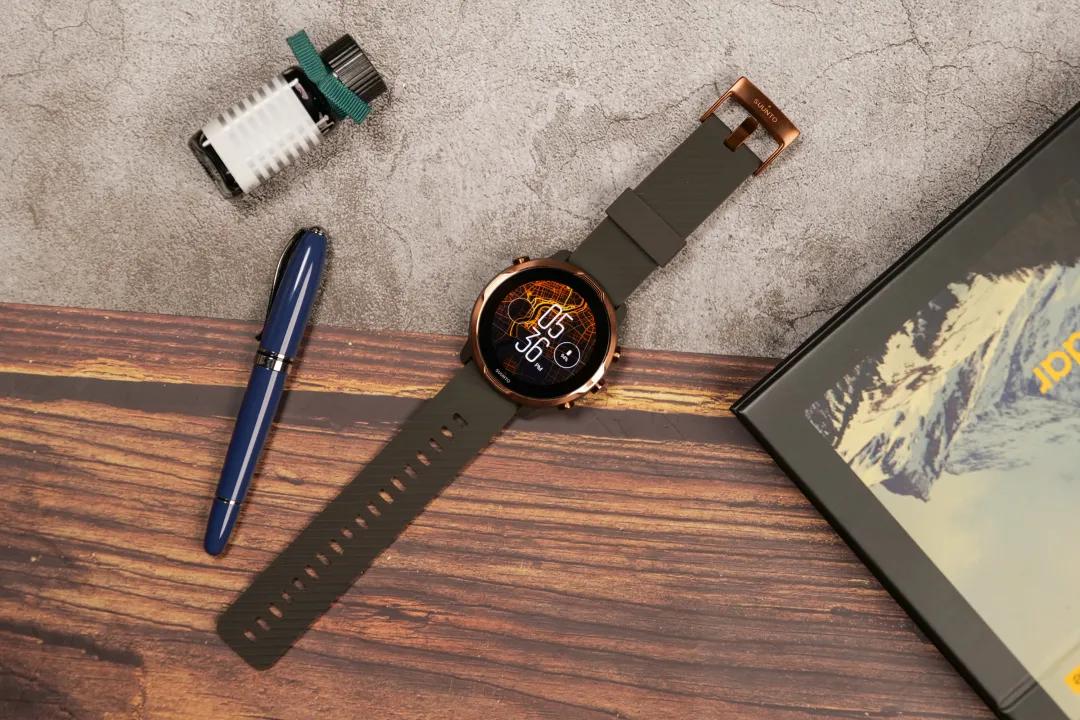 suunto手表哪个系列好,suunto颂拓7智能运动双系统手表