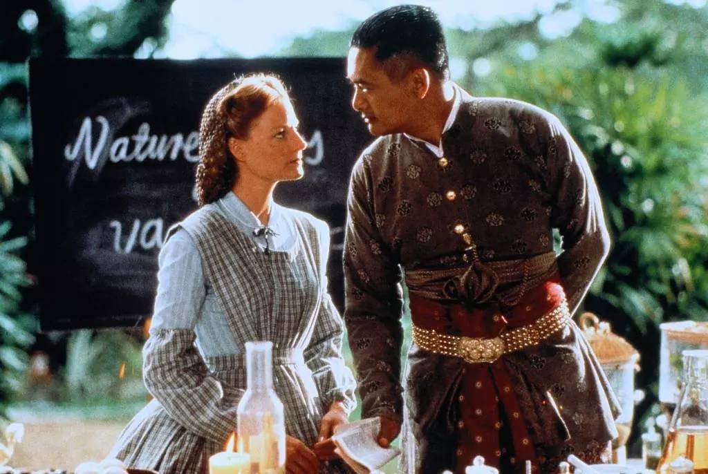 泰国的国王有实权吗,泰国国王和军方谁有实权