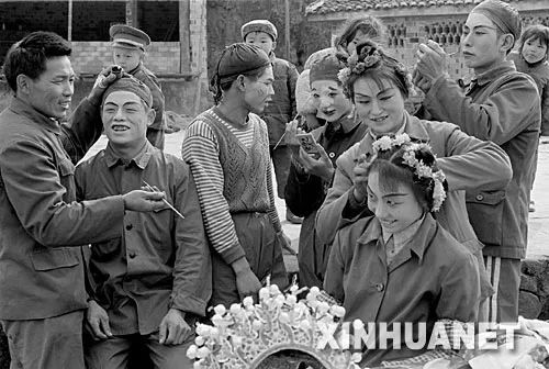 回忆童年8090过年情景,80后回忆童年过年真实视频