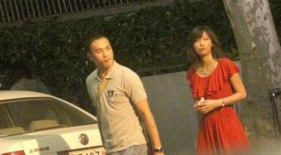 吴佩慈四年生了几个孩子,吴佩慈6年生4胎依然嫁不进