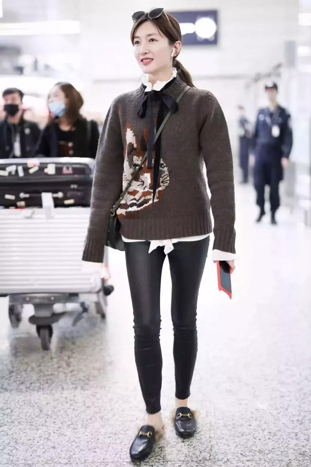 毛衣衬衫高雅上档次,毛衣搭衬衫怎么穿