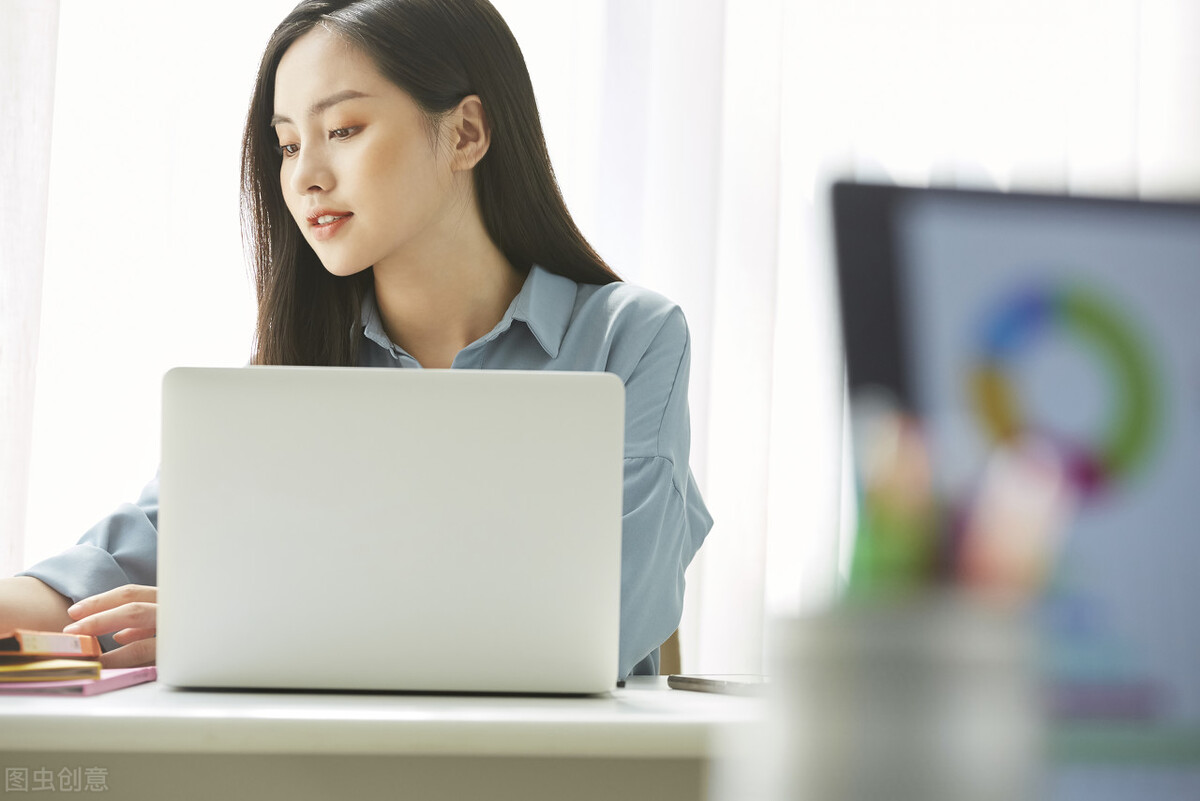 月入3000到一万的PPT副业，入门接单赚钱方法详解，小白也能操作