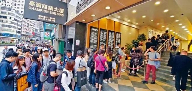 为什么香港被称为购物者的天堂,香港为什么成为购物天堂旅游热土