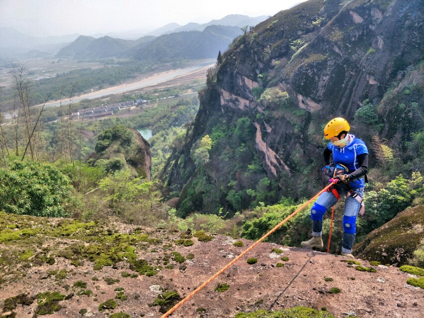 徒步，攀岩，入得山中便是仙
