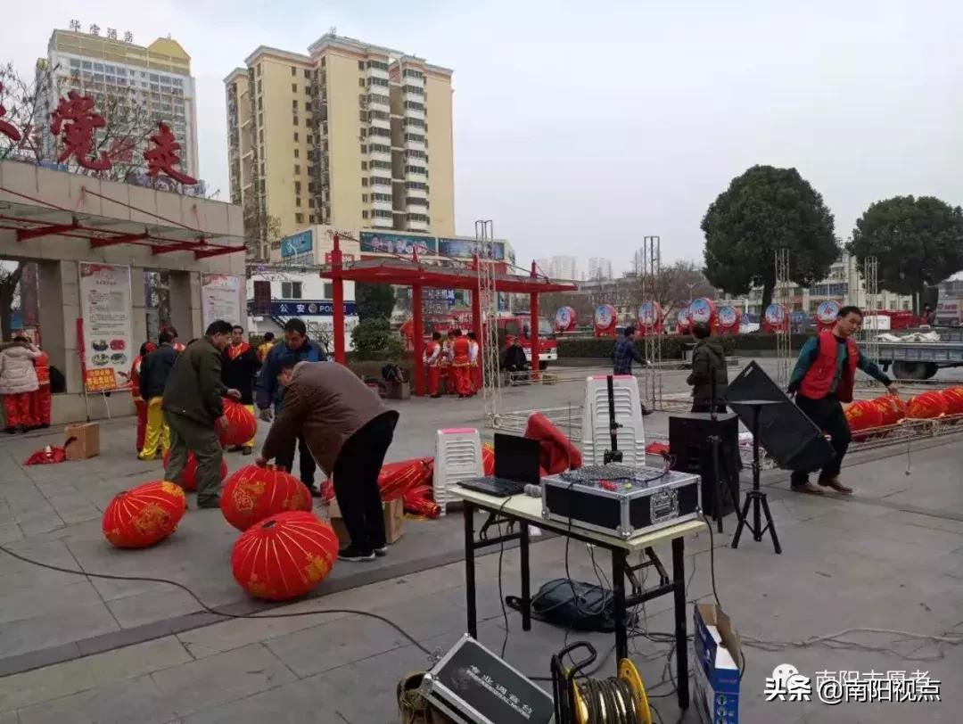 南阳市举办纪念毛*东泽**“向雷锋同志学习”题词发表56年公益活动