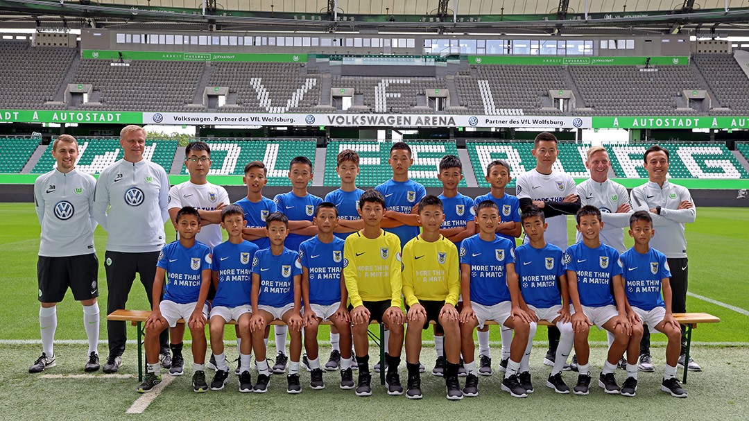 中国足球小将无畏向上砥砺前行,少年强则国强足球