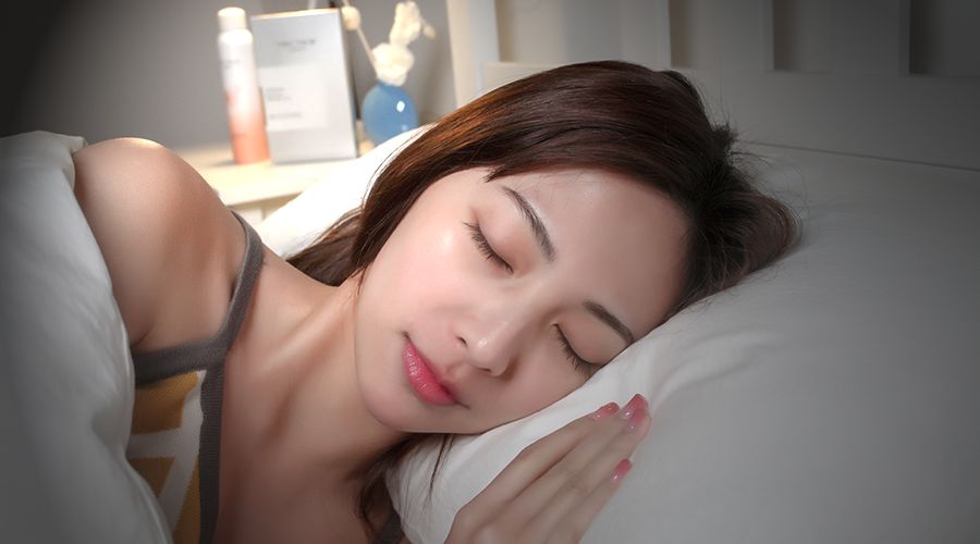 “神奇面膜”被疯抢！一片藏了8小时“美容觉”，醒来皮肤嫩透白