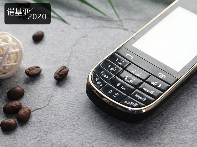 诺基亚2系列的手机,诺基亚2代