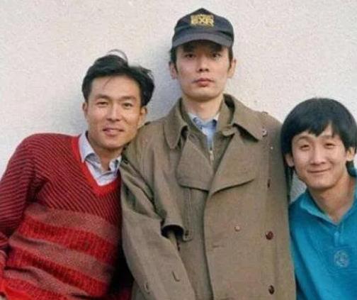 “狼女”余男的生猛史，从性感*物尤**到顶级影后，这四个男人太重要