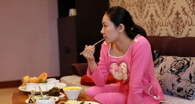 产后第一天吃什么最容易恢复身体,产后恢复操凯格尔运动多久可以做