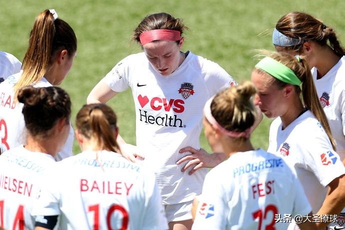 最近10年花钱最多的足球俱乐部,英超近十年花费最多俱乐部排行榜