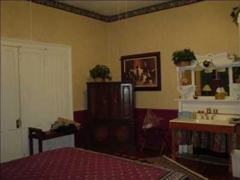 卖白米糕亿万丈夫被妻子害死,卖白糕成亿万富翁