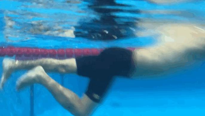 3步学会自由泳换气游得更轻松,三步骤让你掌握自由泳转身技术