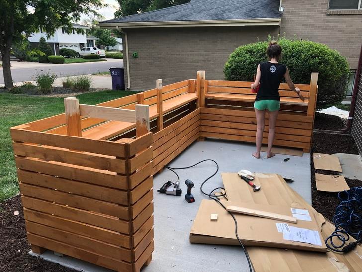 大面积圆形庭院布置,50平方院子设计有环绕院子的水景