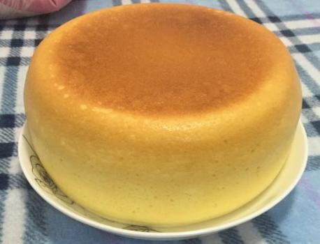 电饭锅蛋糕做法家庭版简单不放奶,电饭锅蛋糕如何做得蓬松不塌陷