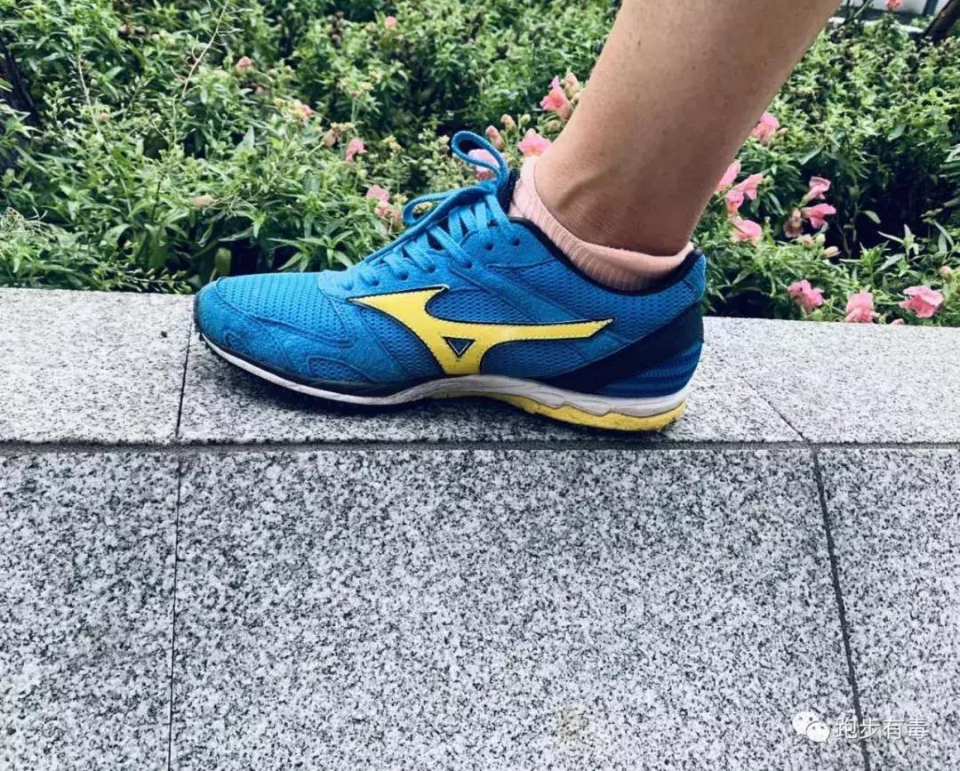 跑步必备的8件装备,跑步三年装备详解