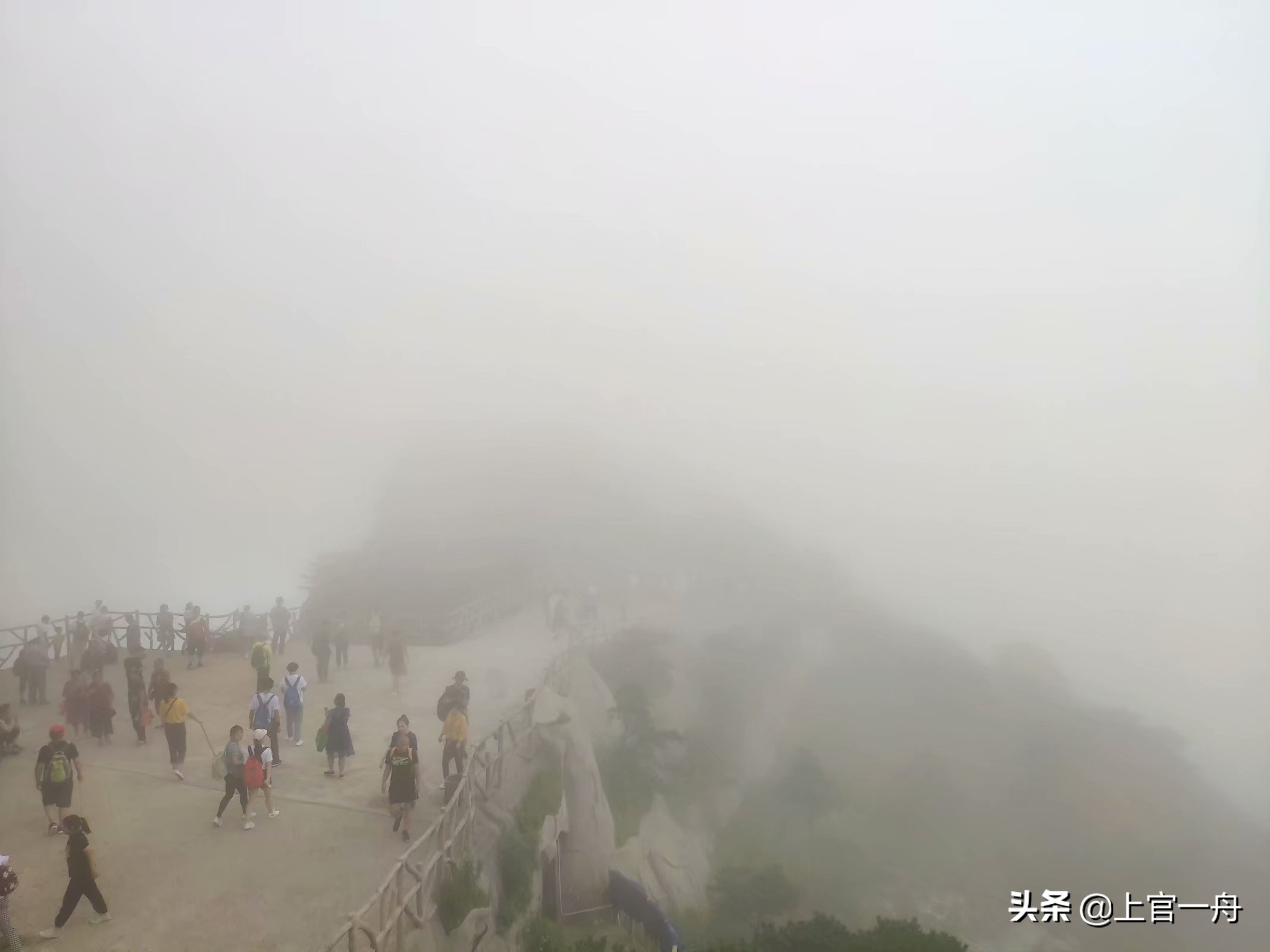 黄山的壮丽景色令人叹为观止,领略一次黄山的壮阔